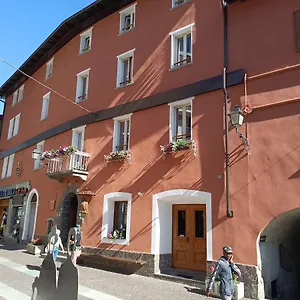 Gufo Hotel