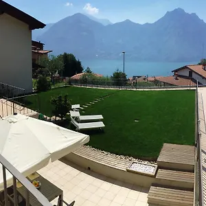 Casa vacanze Anna, Castro (Lombardy)